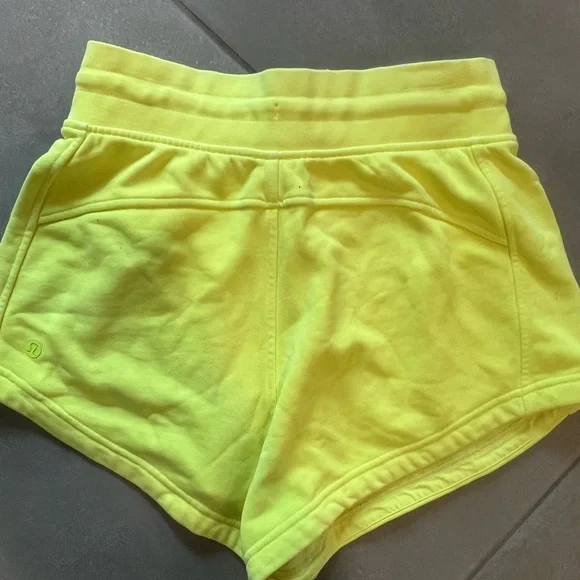 Lululemon shorts - Picture 3 of 4